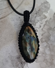 Load image into Gallery viewer, Labradorite Macrame Necklace