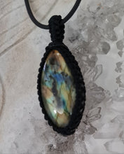 Load image into Gallery viewer, Labradorite Macrame Necklace