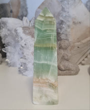 Load image into Gallery viewer, Green Calcite Tower