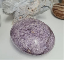Load image into Gallery viewer, Lepidolite Gallet