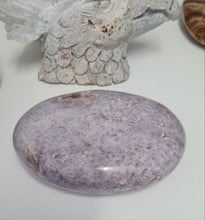 Load image into Gallery viewer, Lepidolite Gallet