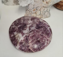 Load image into Gallery viewer, Lepidolite Gallet - A Grade