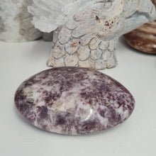 Load image into Gallery viewer, Lepidolite Gallet - A Grade