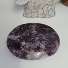 Load image into Gallery viewer, Lepidolite Gallet - A Grade