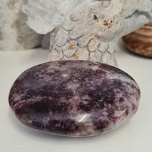 Load image into Gallery viewer, Lepidolite Gallet - A Grade