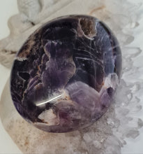 Load image into Gallery viewer, Chevron Amethyst Gallet