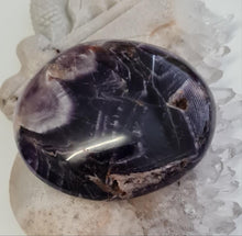 Load image into Gallery viewer, Chevron Amethyst Gallet