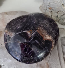Load image into Gallery viewer, Chevron Amethyst Gallet