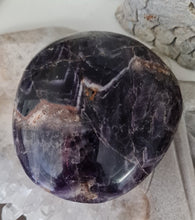 Load image into Gallery viewer, Chevron Amethyst Gallet