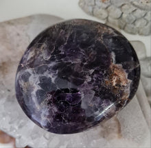 Load image into Gallery viewer, Chevron Amethyst Gallet