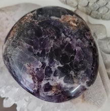 Load image into Gallery viewer, Chevron Amethyst Gallet