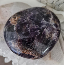 Load image into Gallery viewer, Chevron Amethyst Gallet