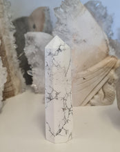 Load image into Gallery viewer, Howlite Tower