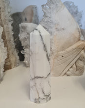 Load image into Gallery viewer, Howlite Tower