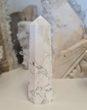 Load image into Gallery viewer, Howlite Tower