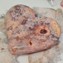 Load image into Gallery viewer, Pink Amethyst Heart