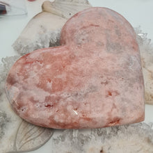 Load image into Gallery viewer, Pink Amethyst Heart