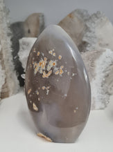 Load image into Gallery viewer, Druzy Agate Flame