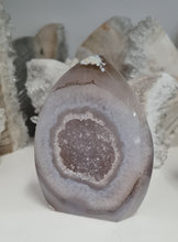 Load image into Gallery viewer, Druzy Agate Flame
