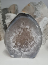 Load image into Gallery viewer, Druzy Agate Flame