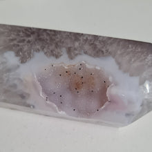 Load image into Gallery viewer, Druzy Agate Double Terminated