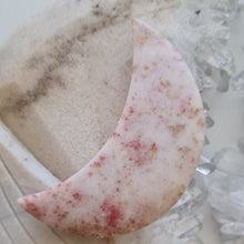 Load image into Gallery viewer, Cinnabrite Moon