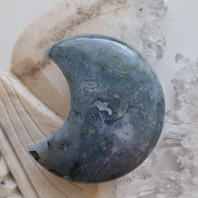 Load image into Gallery viewer, Moss Agate Moon