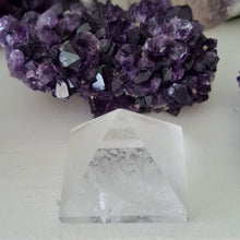 Load image into Gallery viewer, Clear Quartz Pyramid