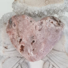 Load image into Gallery viewer, Pink Amethyst Heart