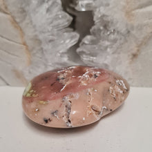 Load image into Gallery viewer, Pink Opal Heart