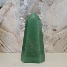 Load image into Gallery viewer, Green Quartz Tower