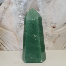 Load image into Gallery viewer, Green Quartz Tower