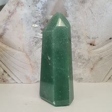 Load image into Gallery viewer, Green Quartz Tower