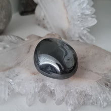 Load image into Gallery viewer, Hematite Tumble