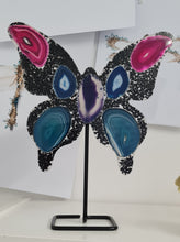 Load image into Gallery viewer, Agate Slice Butterfly - Black Tourmaline Chips