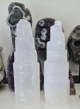 Load image into Gallery viewer, Selenite Tower - 15 cm