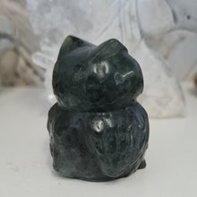 Load image into Gallery viewer, Labradorite Owl