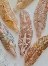 Load image into Gallery viewer, Flower Agate Feather
