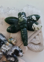 Load image into Gallery viewer, Moss Agate Dragonflies