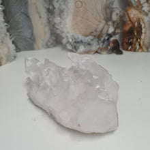 Load image into Gallery viewer, Quartz Cluster