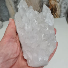 Load image into Gallery viewer, Quartz Cluster