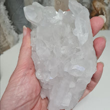 Load image into Gallery viewer, Quartz Cluster