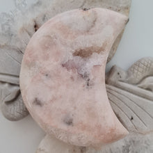 Load image into Gallery viewer, Pink Amethyst Moon