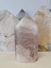 Load image into Gallery viewer, Druzy Agate Tower