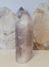 Load image into Gallery viewer, Druzy Agate Tower