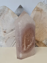 Load image into Gallery viewer, Druzy Agate Tower