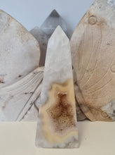 Load image into Gallery viewer, Druzy Agate Obelisk