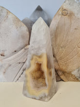 Load image into Gallery viewer, Druzy Agate Obelisk