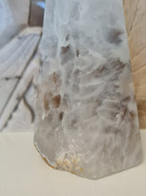 Load image into Gallery viewer, Druzy Agate Obelisk