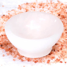 Load image into Gallery viewer, Selenite Bowl